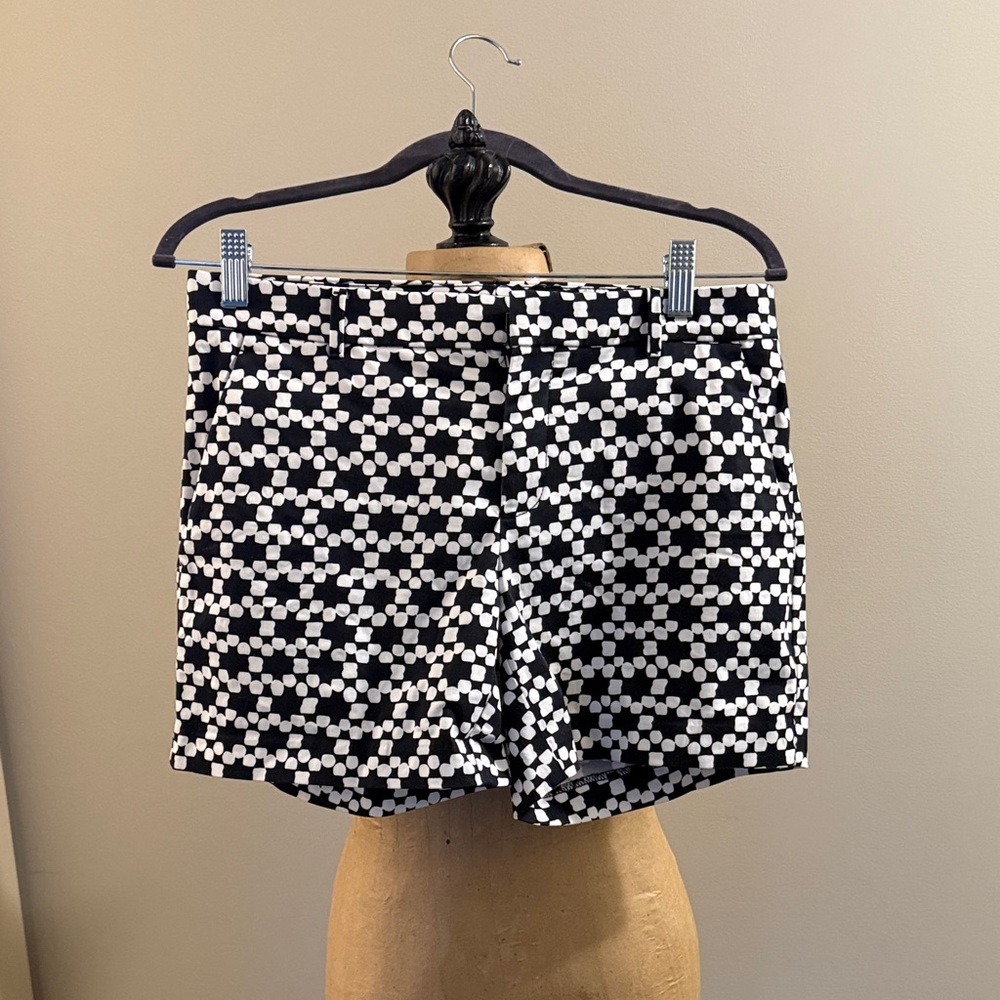 Banana Republic Black and White Avalon Women's Shorts
